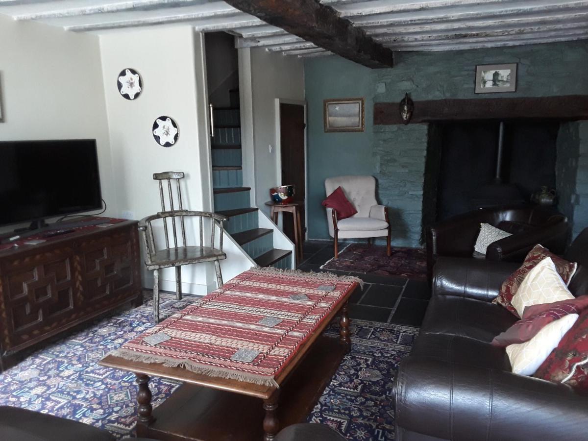 6 Bridge St. Brecon
